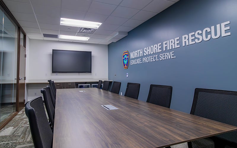 firehouse-conference-room-design