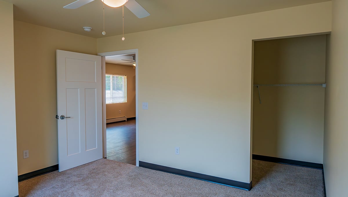 apartment-bedroom-construction