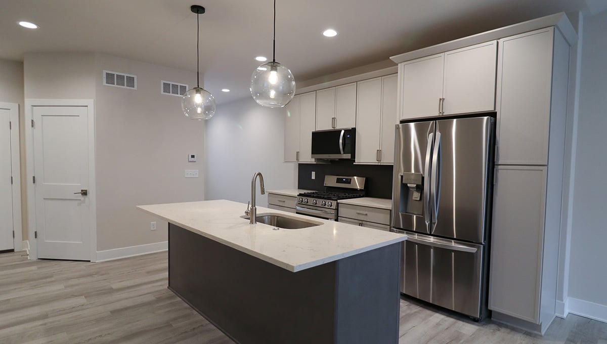 burlington-condo-private-entrance