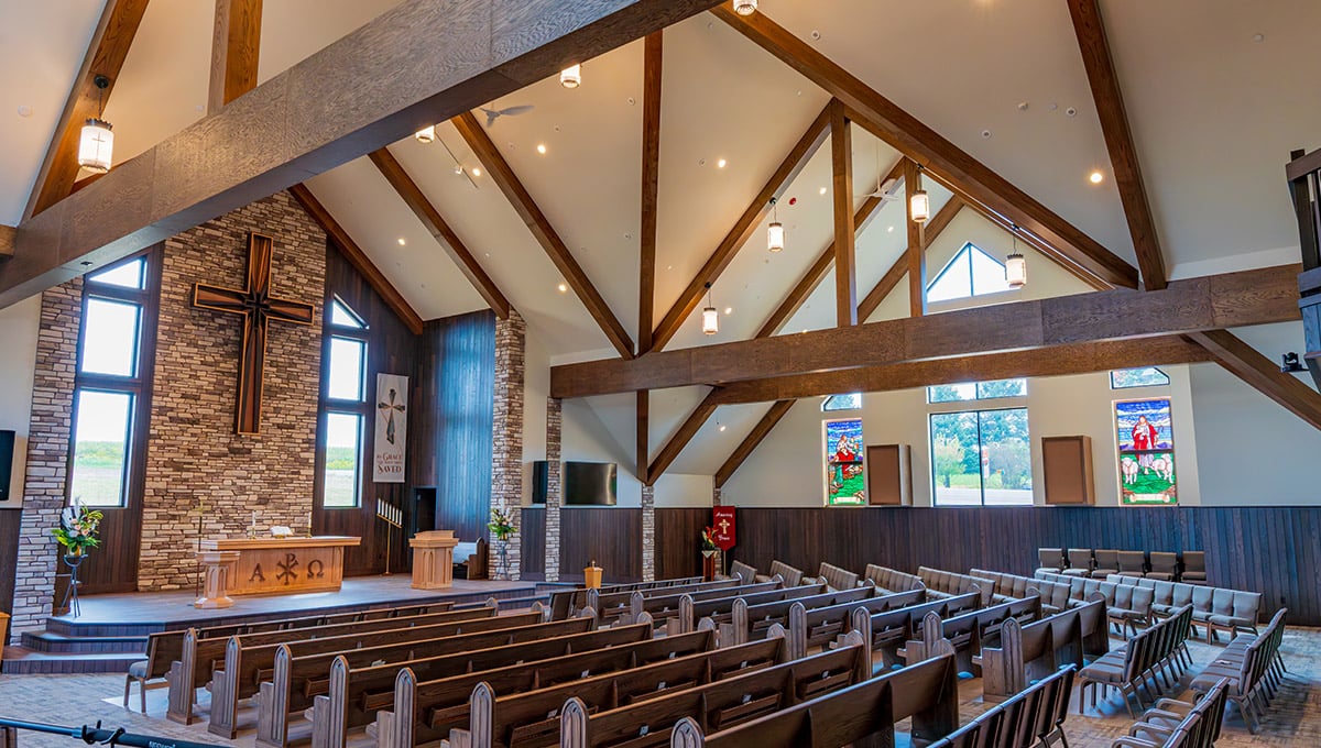 church-sanctuary-design-st-matthew-wausau-wi