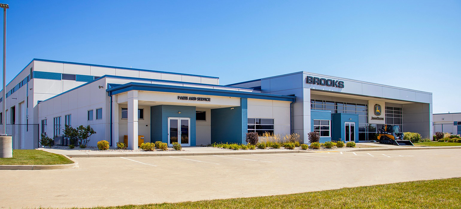 commercial-construction-equipment-dealer brooks