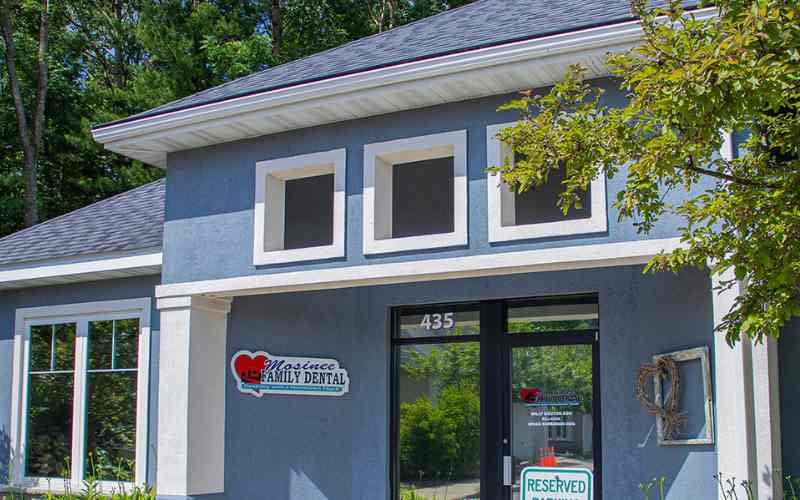 A view of the facade of the Mosinee Dental office built by Scherrer Construction in Wisconsin. 