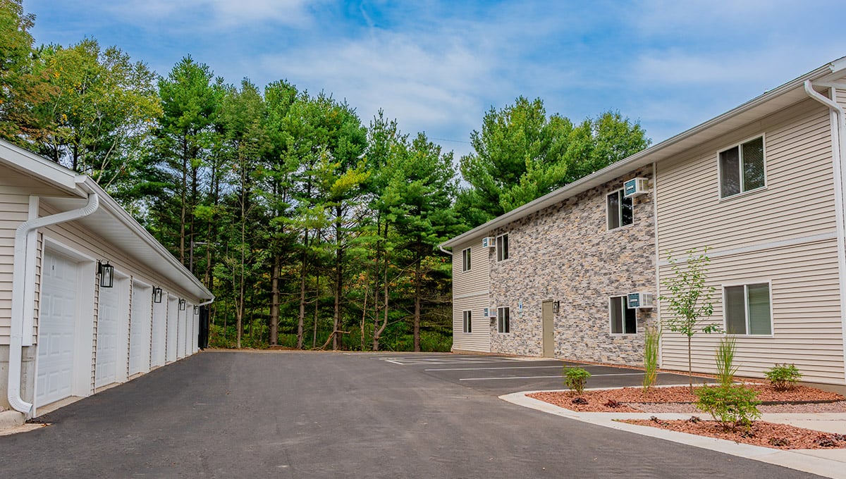 eight-family-apartments-garages