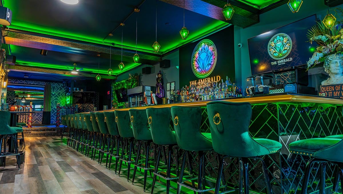 nightclub-renovation-wausau-seating-area