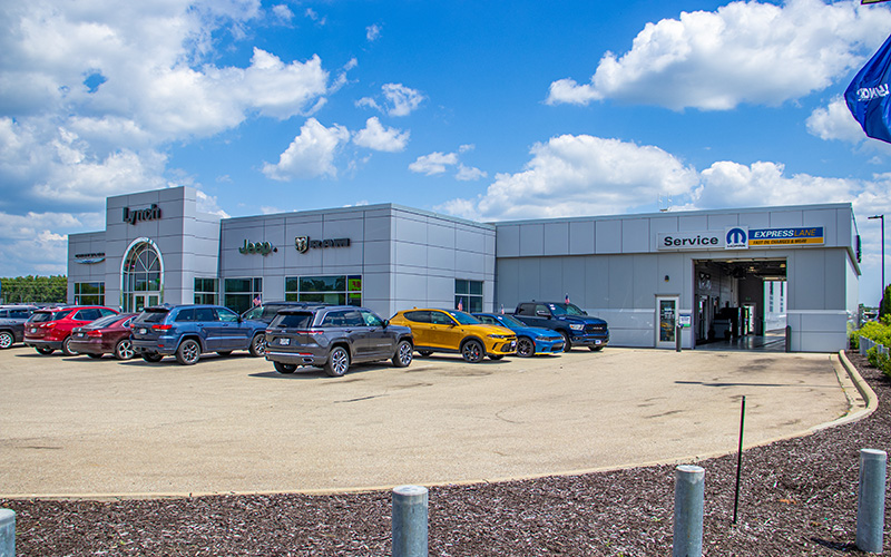 Commercial construction of Lynch car dealership